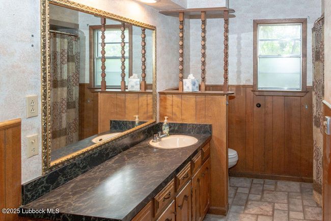 Master Bath | Image 12