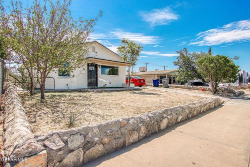 628 N Yarbrough Dr, El Paso, TX, 79915-2735 | Card Image