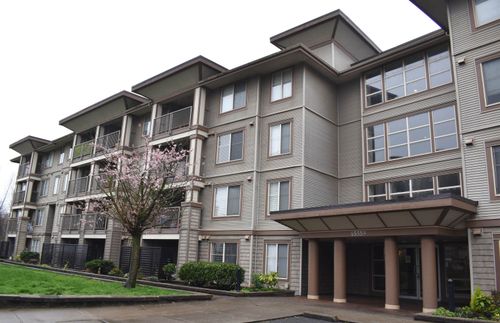 402-45559 Yale Rd, Chilliwack, BC, V2P0B1 | Card Image
