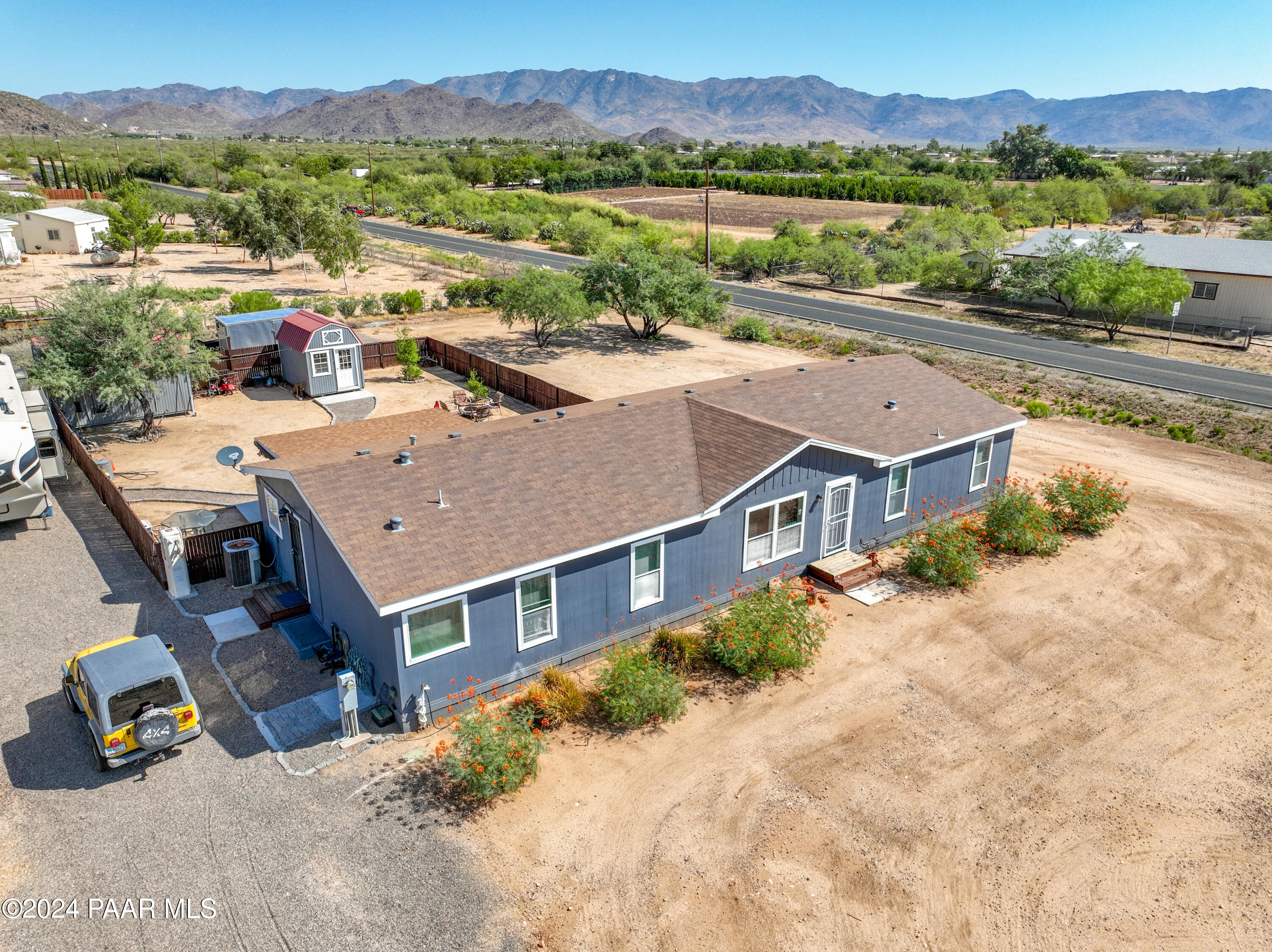 Los Huesos Way, Congress, AZ 85332