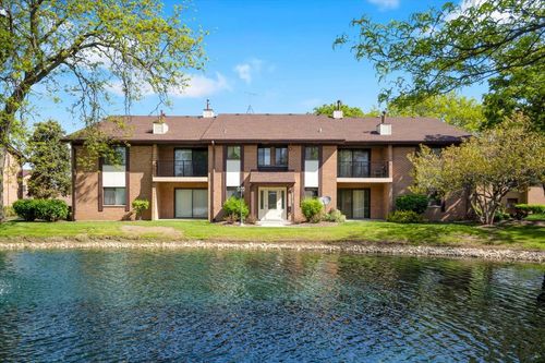 407-2213 Wharf Dr, Woodridge, IL, 60517-5343 | Card Image