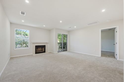 a120-4500 E Oltorf St, Austin, TX, 78741-4622 | Card Image