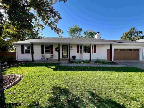 512 E 35th Street, Scottsbluff, NE, 69361 | Card Image