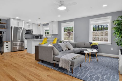 1-10 Allen Ct, Somerville, MA, 02143 | Card Image