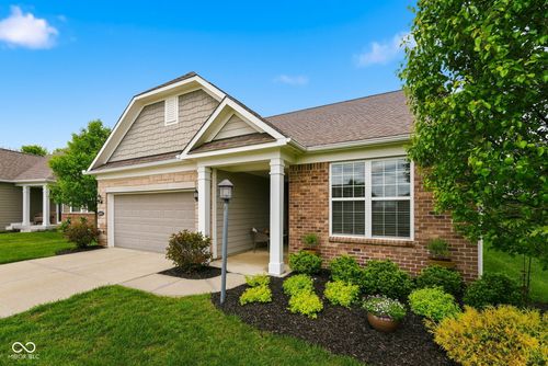16026 Viking Warrior Dr, Westfield, IN, 46074-7109 | Card Image