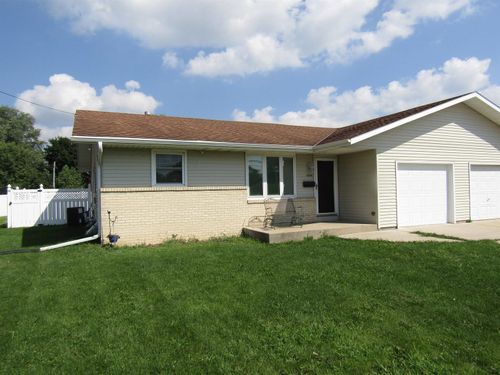 b-1304 N Randall Ave, Janesville, WI, 53545-1121 | Card Image