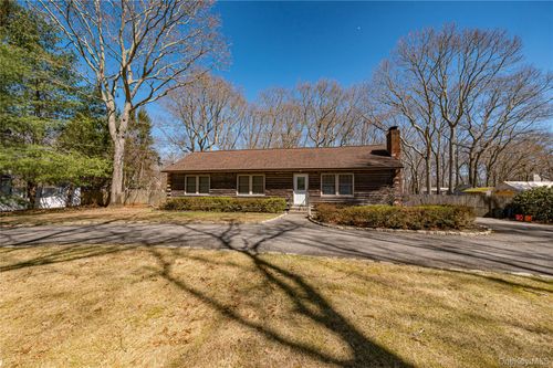 97 Woodlot Rd, Ridge, NY, 11961-1908 | Card Image