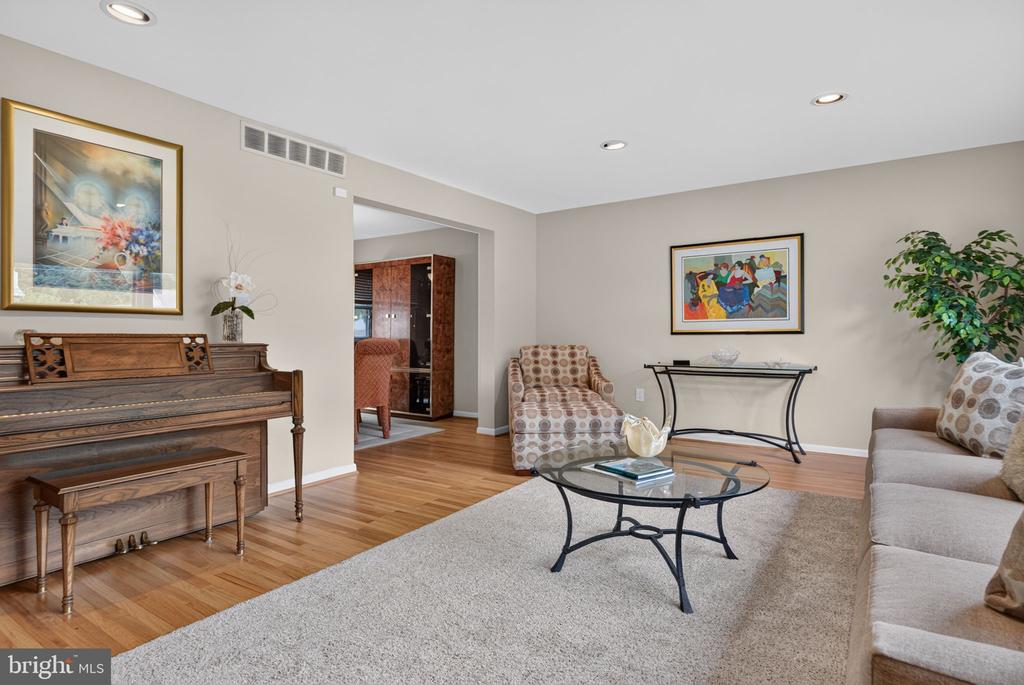 Residential in CHERRY HILL 4