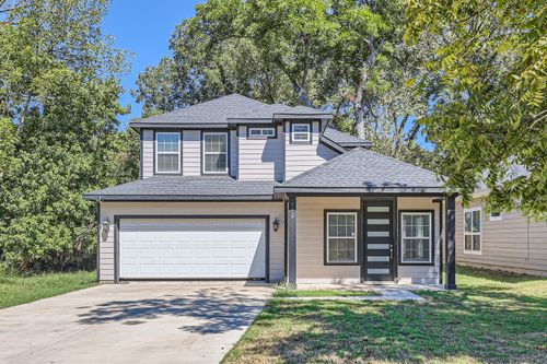 112 Mcclain St, Waxahachie, TX, 75165-3322 | Card Image