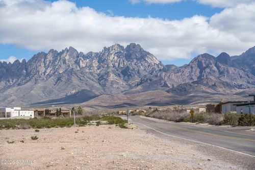 7931 Dripping Springs Rd, Las Cruces, NM, 88011 | Card Image