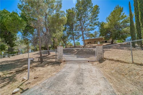 33511 Agua Dulce Canyon Rd, Agua Dulce, CA, 91390-4549 | Card Image