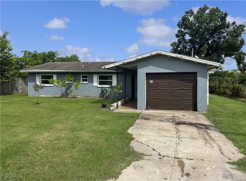 131 Schneider Dr, FORT MYERS, FL, 33905-2711 | Card Image