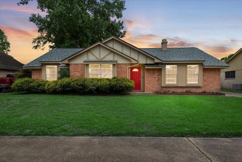 3511 Lemon Tree Ln, Houston, TX, 77088-6925 | Card Image