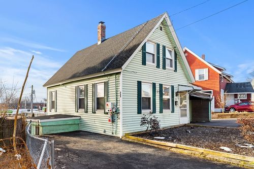 28 Liberty St, Lowell, MA, 01851-3210 | Card Image