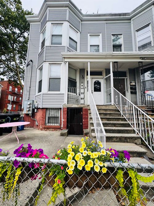 b-33 Arlington Ave, Jersey City, NJ, 07305-4201 | Card Image
