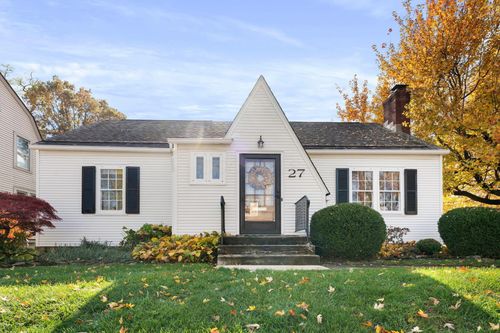 27 Woodland Ave, Delaware, OH, 43015-1726 | Card Image