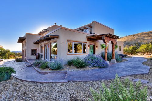 70 Desert Solitaire Rd, Moab, UT, 84532-3737 | Card Image