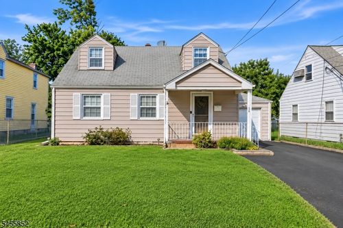 24 Sunset Dr, Clark, NJ, 07066-1218 | Card Image