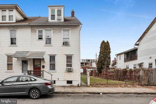 736 N Lumber St, Allentown, PA, 18102-2376 | Card Image