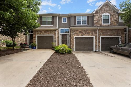7835 W 158th Ct, Overland Park, KS, 66223-6104 | Card Image