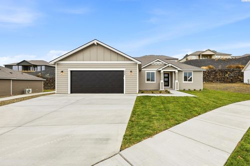 6520 W 29th Ct, Kennewick, WA, 99338-3504 | Card Image
