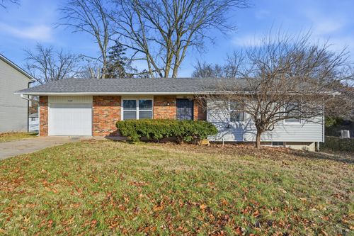 111 E Alhambra Dr, COLUMBIA, MO, 65203-3763 | Card Image