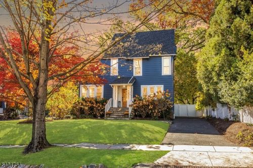 70 Clark St, Glen Ridge, NJ, 07028-2208 | Card Image