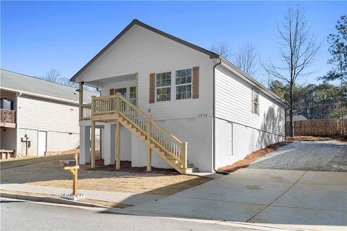 1974 Thomasville Estate Dr, Atlanta, GA, 30315-6842 | Card Image