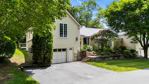 b-7-68 Owls Nest Cir, Manchester, VT, 05254-4129 | Card Image