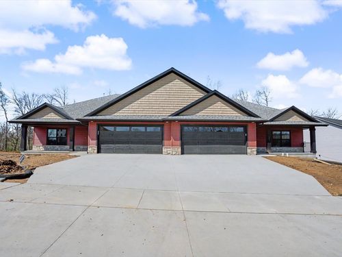 655 Maclan Ct, Iowa City, IA, 52246-6006 | Card Image