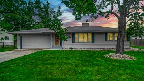810 W 8th St, Hobart, IN, 46342 | Card Image