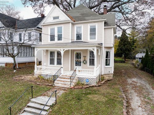 320 High St, Fremont, OH, 43420-2929 | Card Image