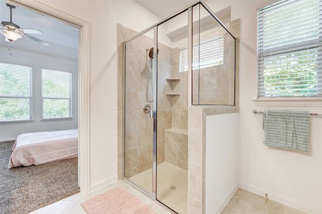 2nd primary bath | Image 28
