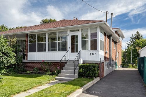 205 Vauxhall Dr, Scarborough, ON, M1P1R6 | Card Image