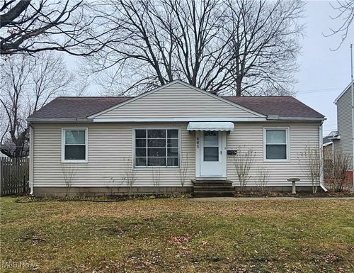 665 Cherokee Trl, Willoughby, OH, 44094-7202 | Card Image