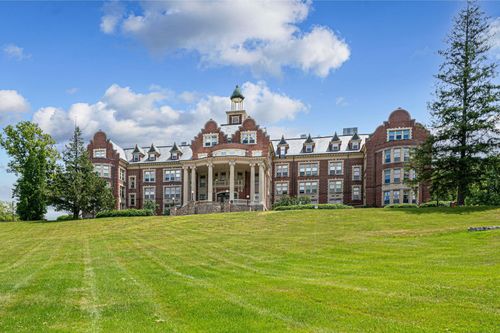 311-15 Mount Saint Marys Way, Hooksett, NH, 03106-4405 | Card Image