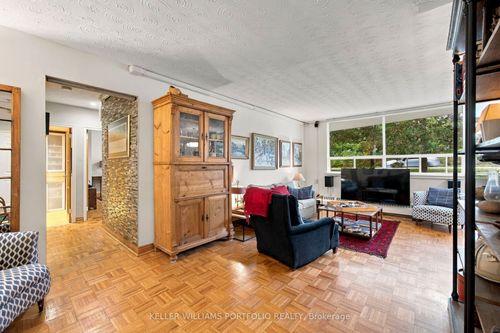 108-100 Coe Hill Dr, Toronto, ON, M6S3E1 | Card Image