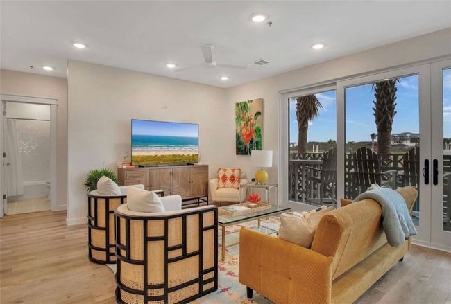 106 - 630 W Center Sq, Condo with 3 bedrooms, 2 bathrooms and 2 parking in Port Aransas TX | Image 13