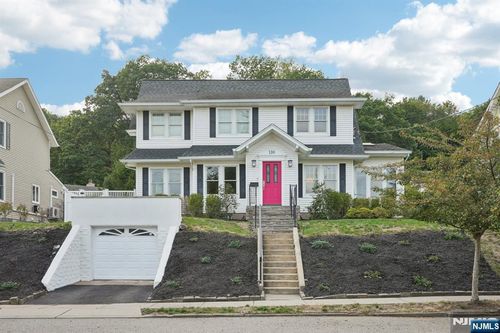 130 Pasadena Pl, Hawthorne, NJ, 07506-2806 | Card Image