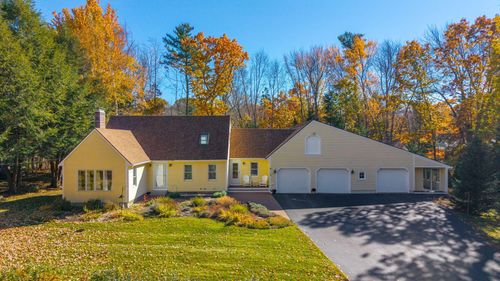 14 Clay Pits Rd, Scarborough, ME, 04074-9385 | Card Image