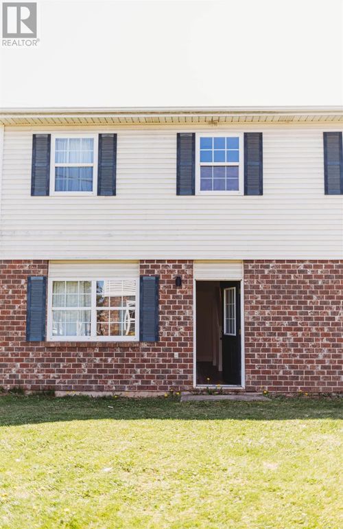 525 University Ave, Charlottetown, PE, C1A9S3 | Card Image