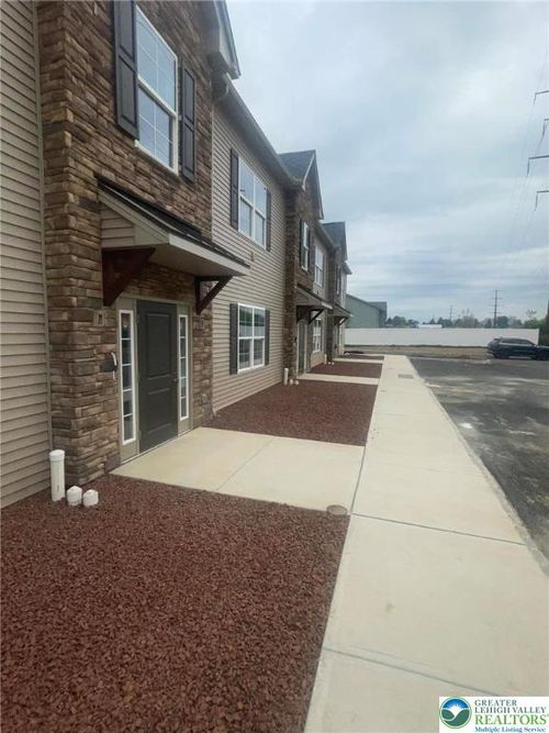 apt-102-1036 Blake St, BETHLEHEM, PA, 18017-4500 | Card Image