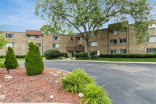apt-316a-2600 Brookwood Way Dr, Rolling Meadows, IL, 60008-2367 | Card Image