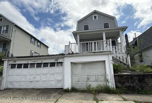225 Taft St, Hanover Township, PA, 18706-4110 | Card Image