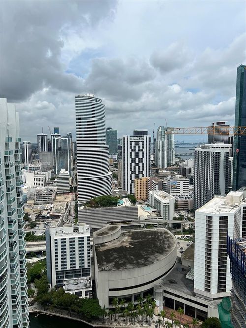 apt-2303-41 Se 5th St, Miami, FL, 33131-2550 | Card Image