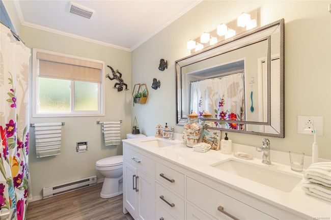 1226 Centre Rd, House other with 4 bedrooms, 2 bathrooms and 5 parking in Qualicum Beach BC | Image 44