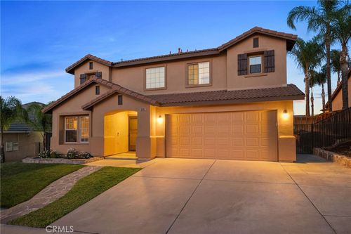 3547 Hawthorne Dr, Corona, CA, 92881 | Card Image
