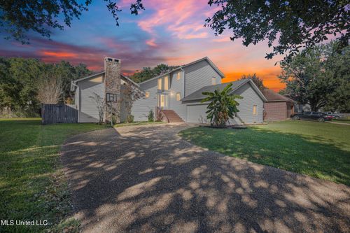 4409 Shadow Wood Cir, Pascagoula, MS, 39581-2131 | Card Image