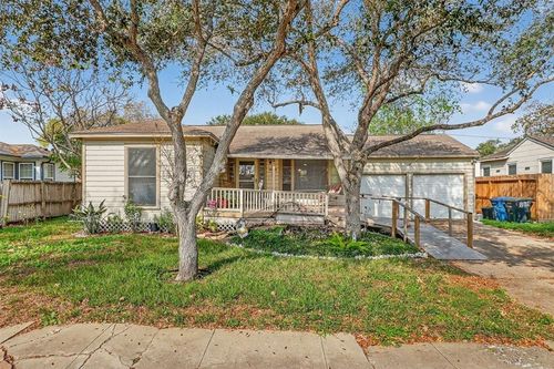 726 Harrison St, Corpus Christi, TX, 78404-2706 | Card Image