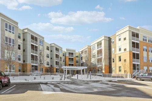 apt-103-7070 153rd St W, Apple Valley, MN, 55124-7164 | Card Image